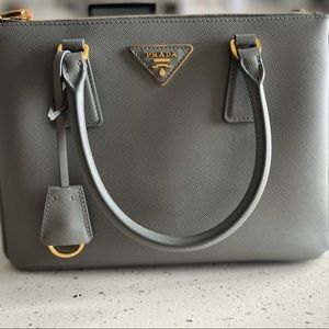 Prada Galleria Saffiano leather medium bag